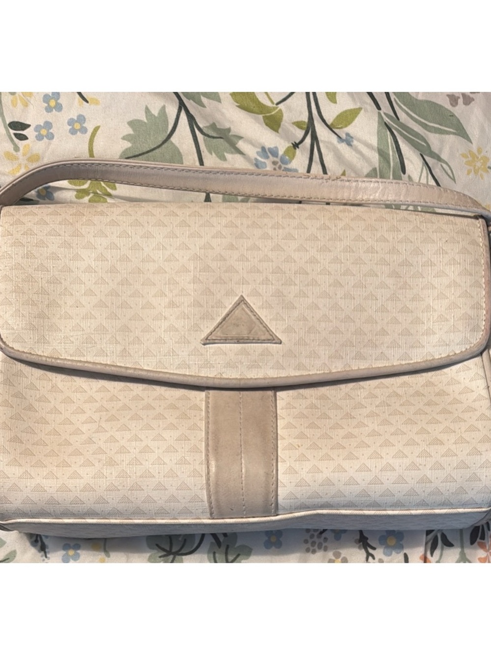 Liz Claiborne Cream Shoulder Bag with Tan Trim